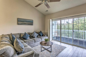 Cozy Coastal Condo 2 Mi to Shop, Golf and Swim